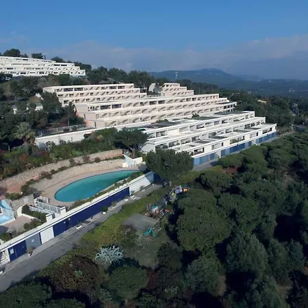 Le 47, 2 Bedrooms, Panoramic View Of 公寓 邦多勒